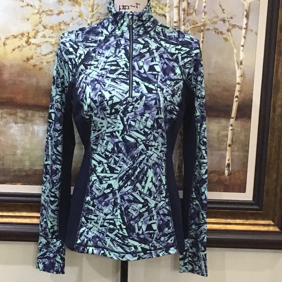 TEK GEAR Dry TEK Tops - EUC TEK GEAR DryTEK zippered activewear top